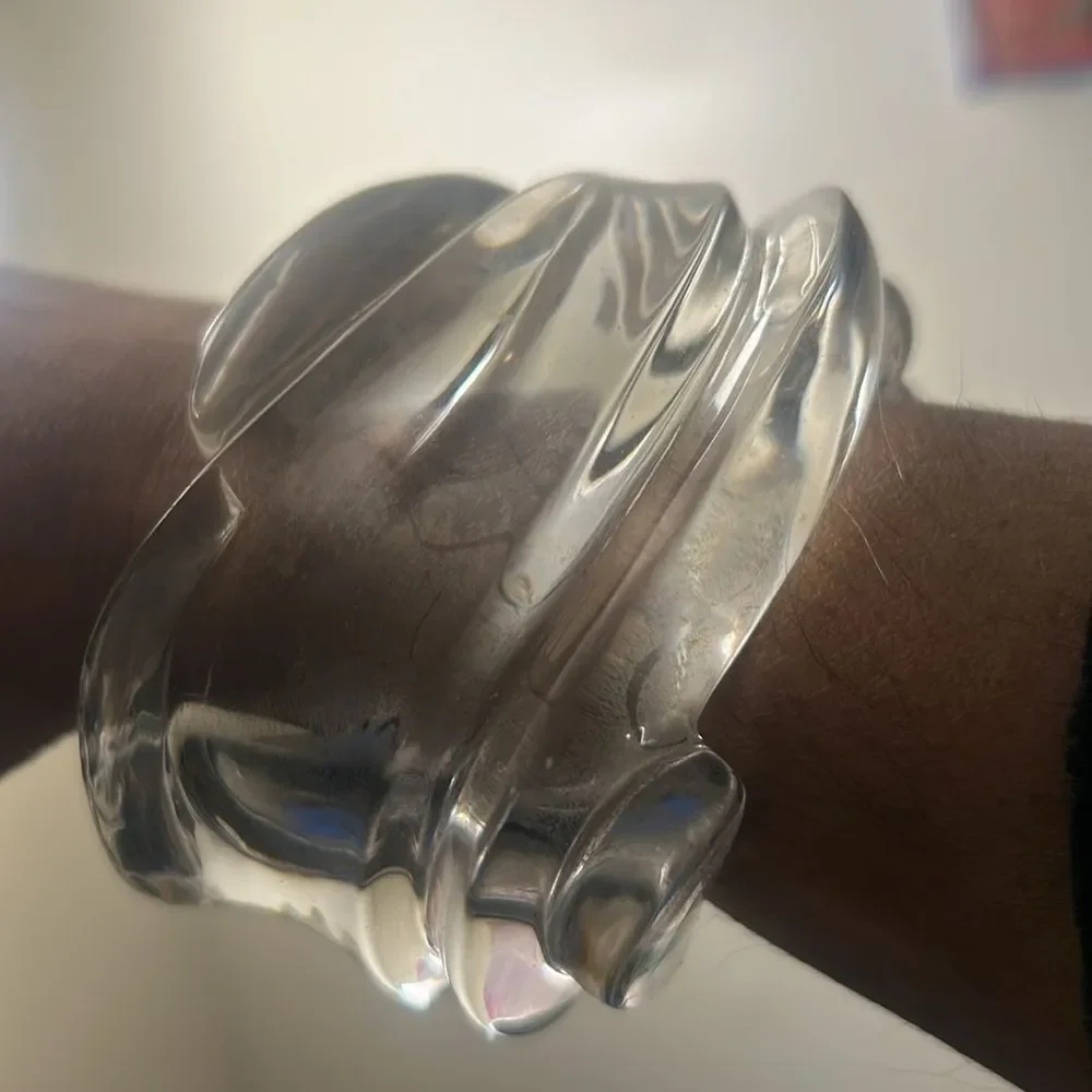 Vintage Mid-Century Modern Chunky Lucite Swirl Cuff Bracelet